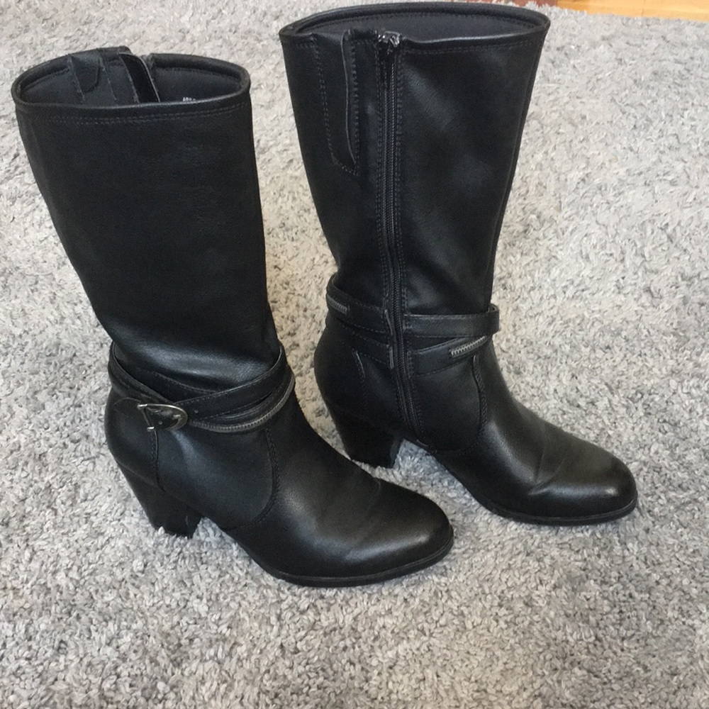 Black Boots